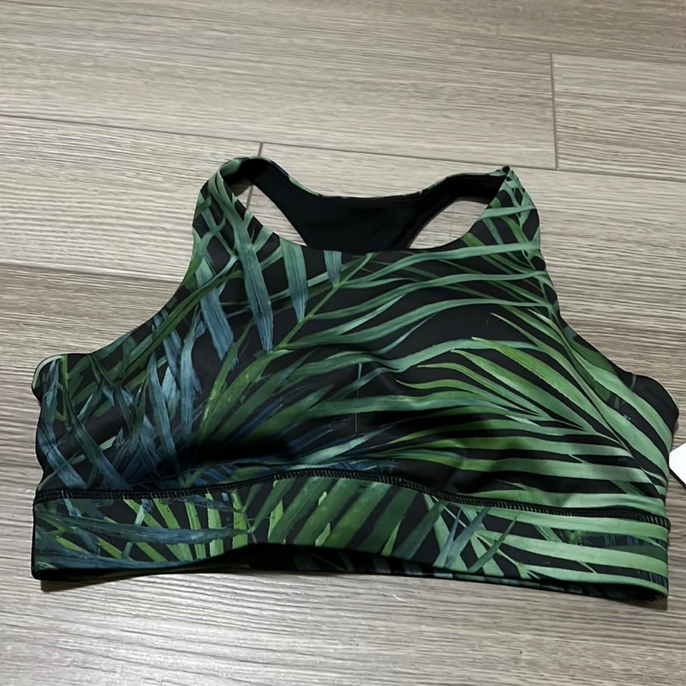 Sports bra